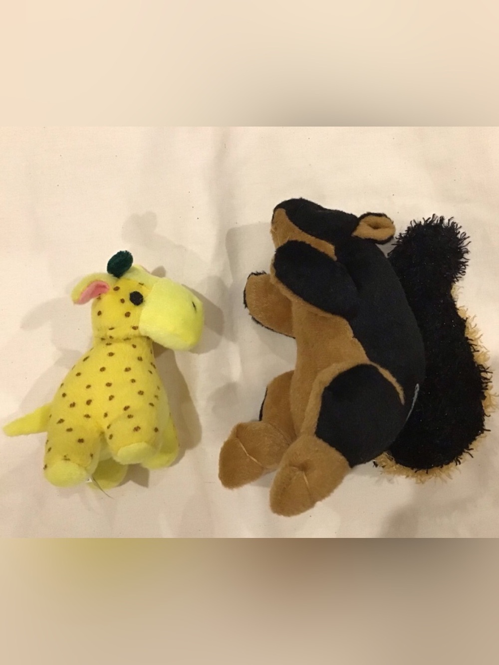 Squeaker Pet Toys, Plush Giraffe and Squirrel